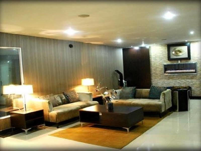 BW Starfire Hotel Ikeja Exterior foto