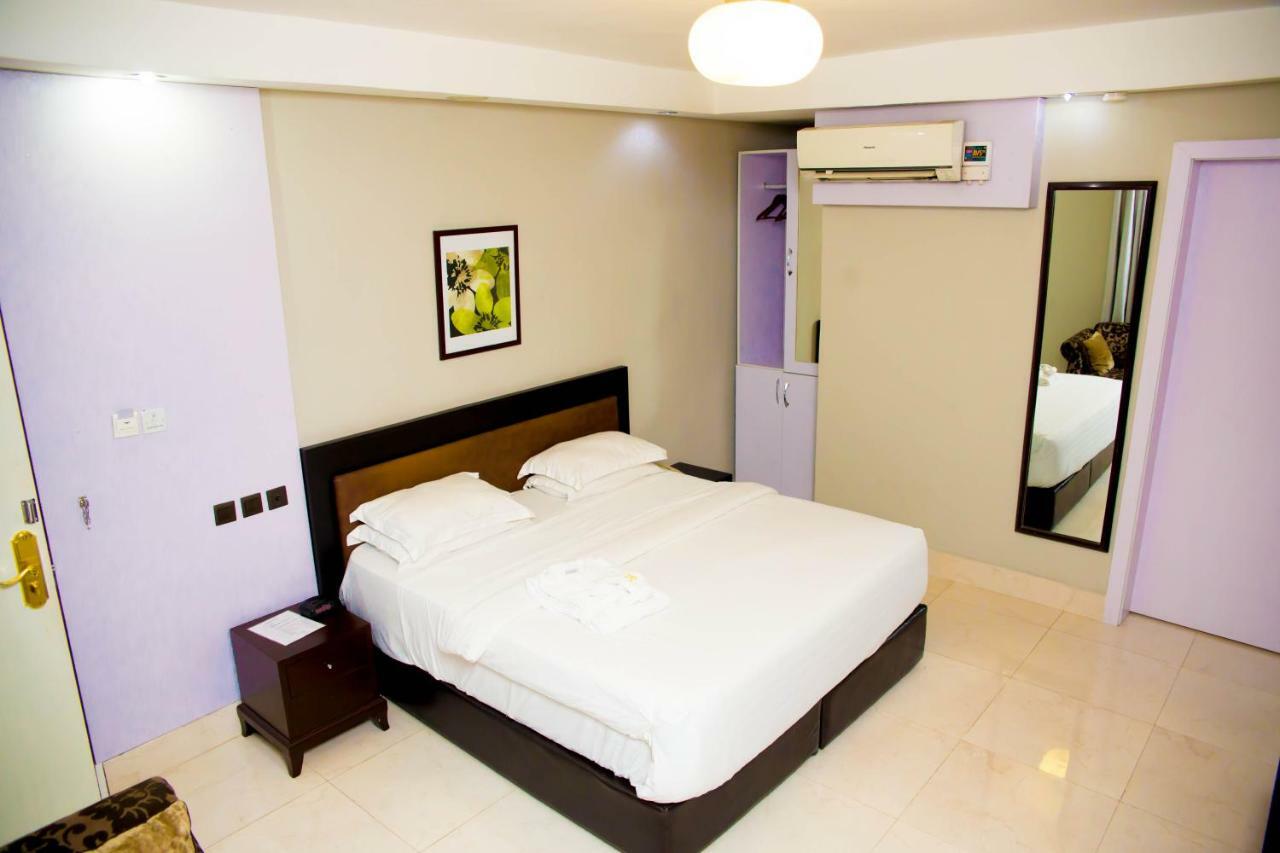 BW Starfire Hotel Ikeja Exterior foto